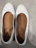Tamaris Ballerinas weiß Gr. 39 Niedersachsen - Cuxhaven Vorschau