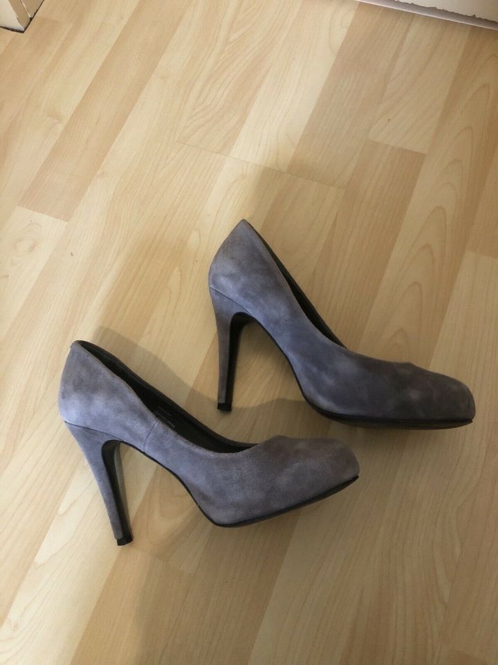 Pumps steve Madden, 39 grau Wildleder absatzschuhe in Saarbrücken