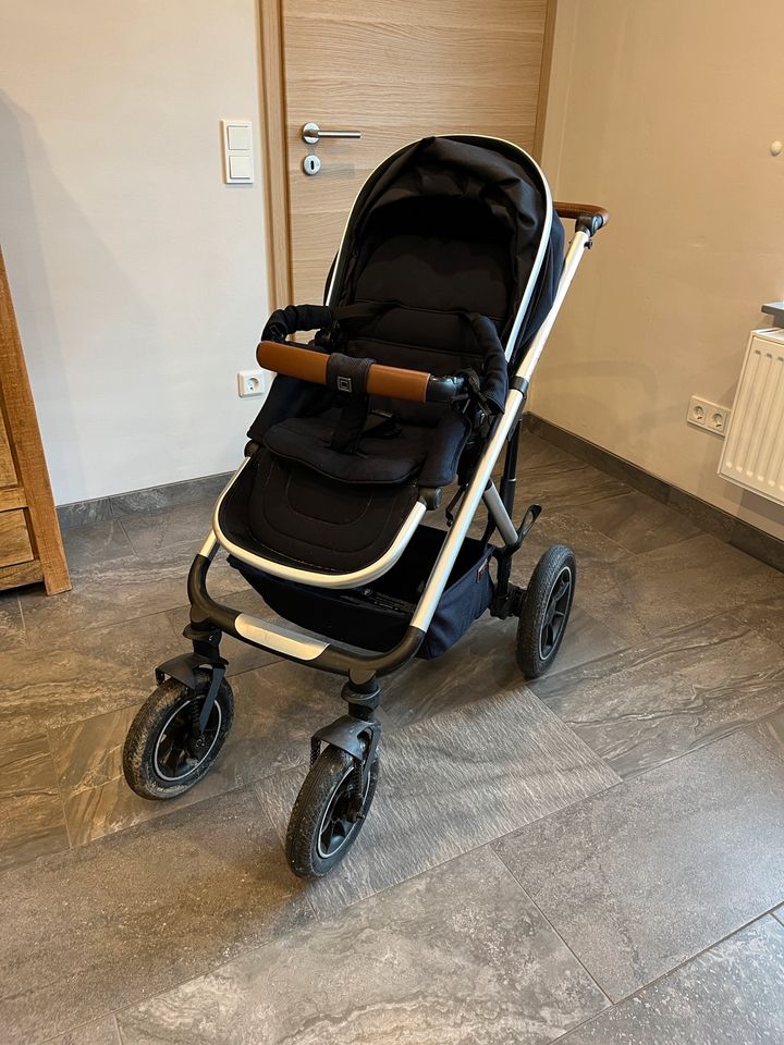 Kinderwagen Mon Nuova Air Komplettset + Babyschale von Maxi Cosi in Dortmund