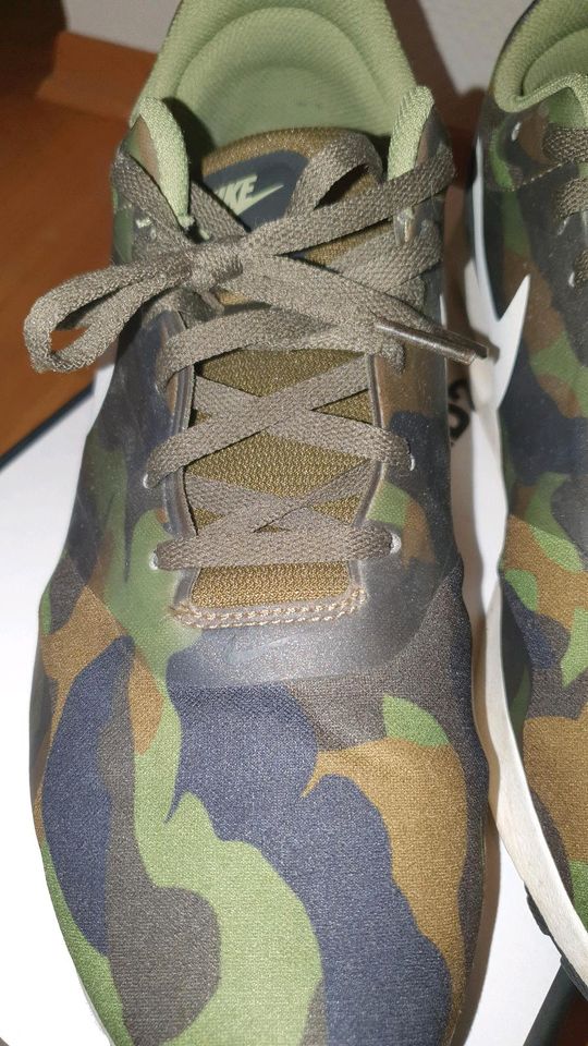 Nike Air Max Tavas Camo in Nieste