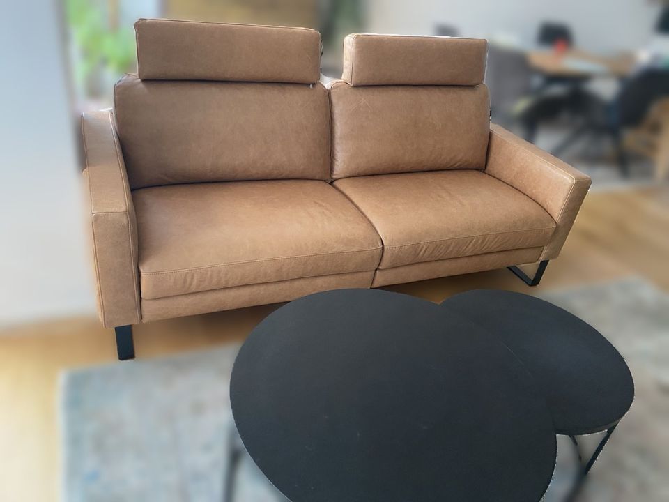 ⭐ Contour Sofa / Couch Enna, motorische Relaxfunktion, Echtleder in Braunschweig