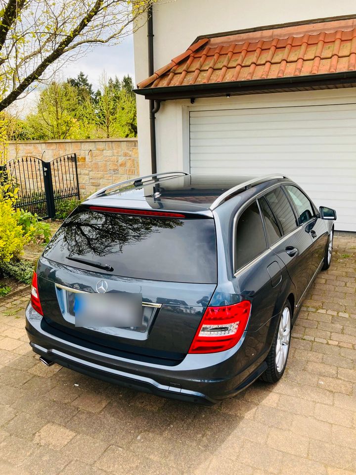 Mercedes-Benz C220 CDI S204 Autom*AMG*Alcantara*TÜV NEU in Osnabrück