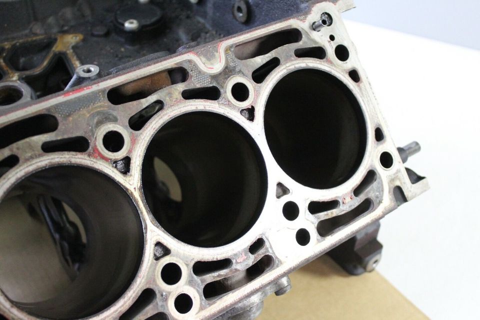 MOTORBLOCK + AUDI A4 8W A5 F5 B9 3,0 TDI V6 CSW CSWB + 059023BQ + in Küps