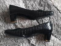Schwarze Pumps von ara Gr. 4,5 wie neu Baden-Württemberg - Tübingen Vorschau