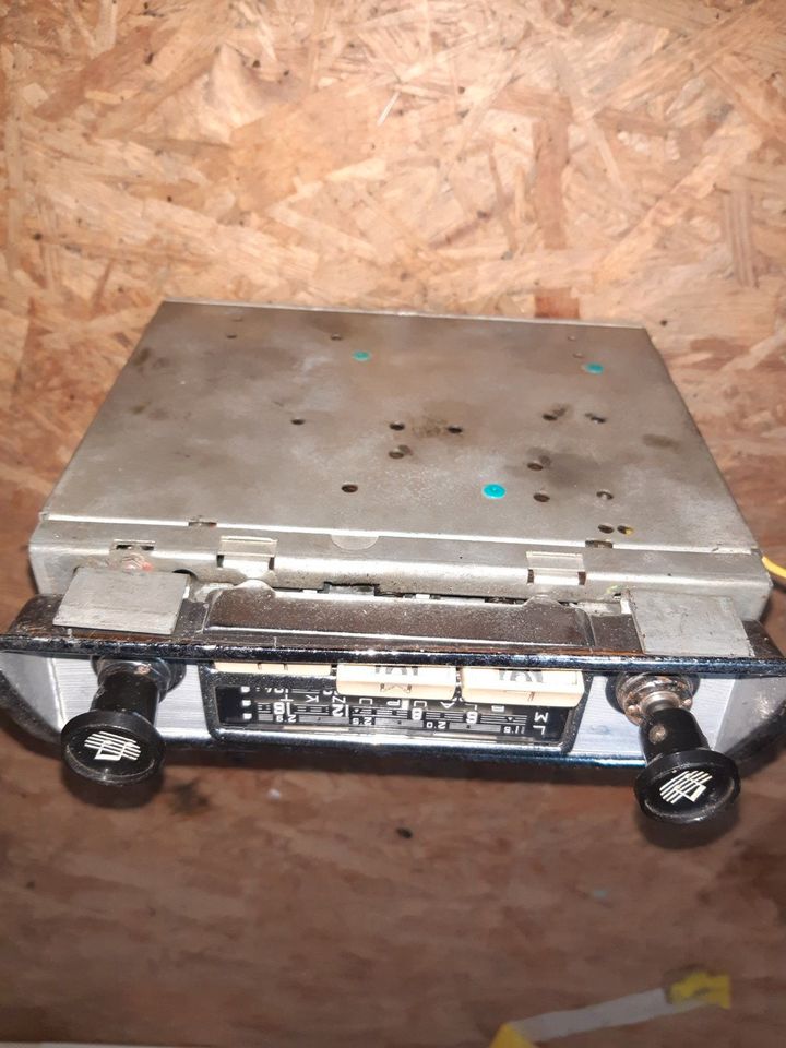 Autoradio Blaupunkt Essen ATR U303921 in Südbrookmerland