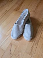 Espadrilles Schuhe Gr. 39 Neu Sommerschuhe beige mit Glitzer Nordrhein-Westfalen - Elsdorf Vorschau