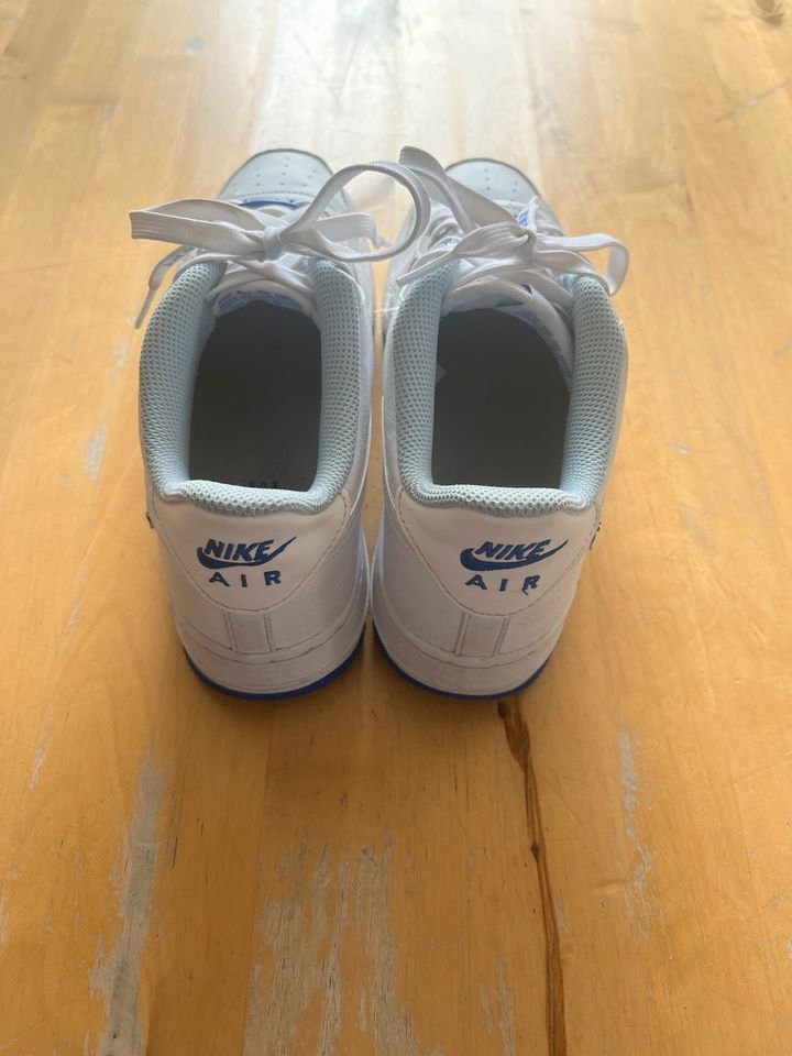 Hallo ich biete Nike air force Größe 38,5 blau weiß in Olbernhau