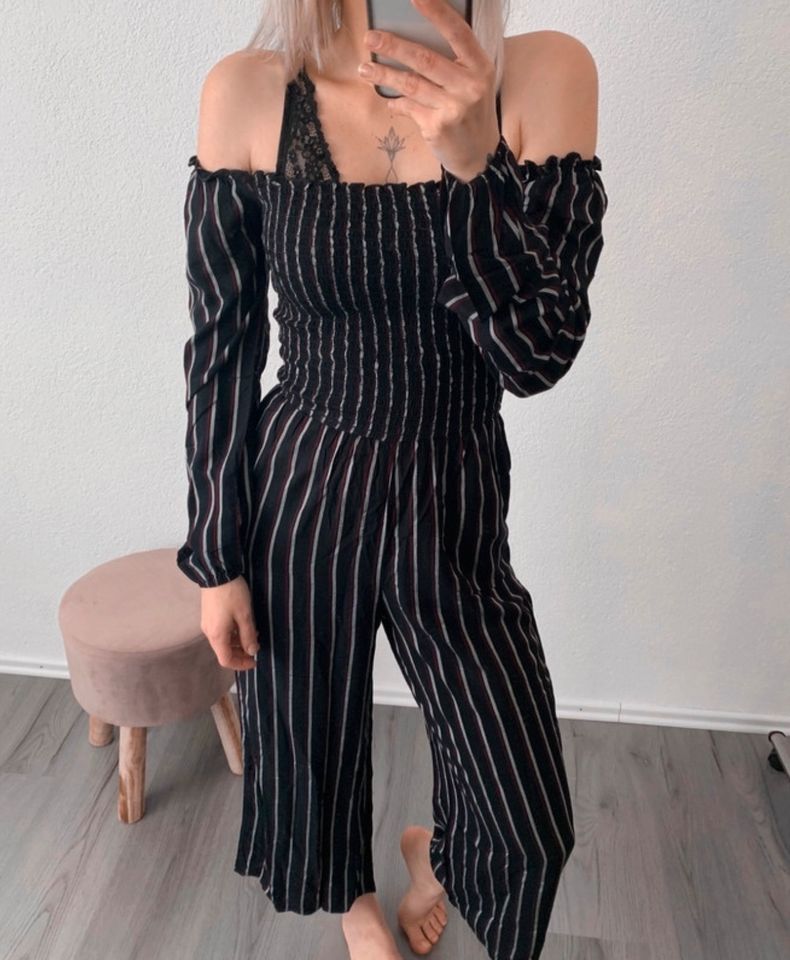 Jumpsuit von Hollister Größe S in Könnern