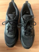 schwarze Nike Tanjun Schuhe/ Turnschuhe Größe 46 Niedersachsen - Hohenhameln Vorschau