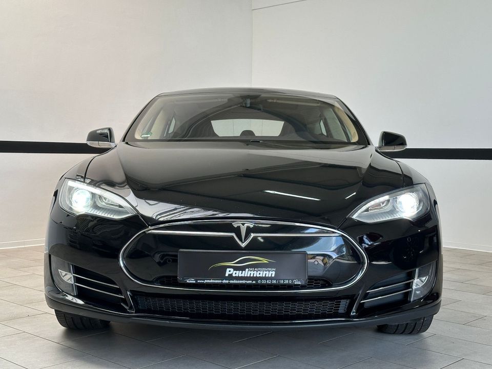 Tesla Model S 85 Navi*Leder*Xenon*Supercharger FREE in Dachwig