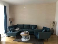 verkaufe eine neuwertige samt grüne Eck-Couch Sachsen - Schkeuditz Vorschau
