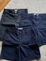2 kurze Hosen, Gr.34, dunkelblau Hessen - Gelnhausen Vorschau