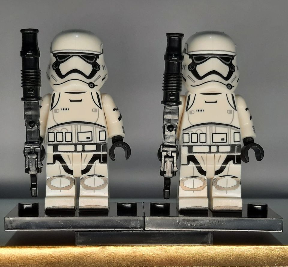 Star Wars Minifiguren : 25 x 1. Ordnung Stormtrooper in Karlsdorf-Neuthard