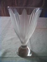 SELTENE "LALIQUE FRANCE" -  VASE  MIT FUSS -  MODELL "CAMPANULE" Essen - Essen-Südostviertel Vorschau