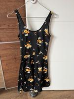 Sommerkleid H&M XS schwarz mit Blumen Saarland - Eppelborn Vorschau