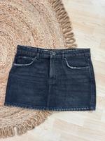 Zara Rock Minirock schwarz Größe L 40 mini Boho Jeansrock Niedersachsen - Wedemark Vorschau