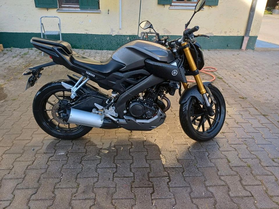 Yamaha MT 125er Schwarz matt in Vilshofen an der Donau