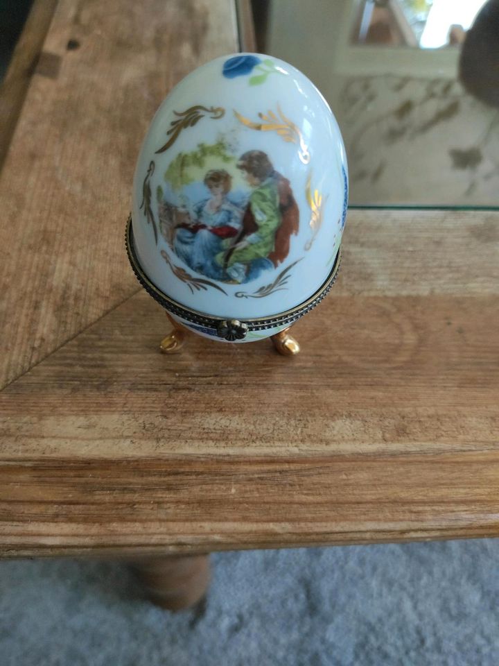 Limoges Porzellan Eier in Hohenhameln