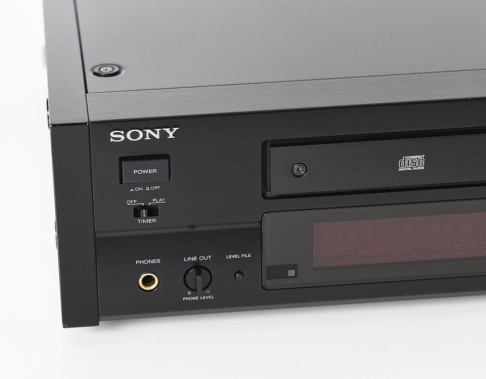 Sony CDP-X555 ES CD-Player in Niederzissen