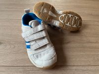 Sportschuh Hallenturnschuh Adidas Größe 33 weiß Schulsport Nordrhein-Westfalen - Lennestadt Vorschau