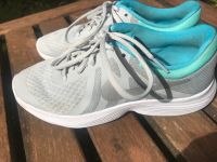 Nike Sportschuhe Turnschuhe Größe 36,5 ☀️ Berlin - Tempelhof Vorschau