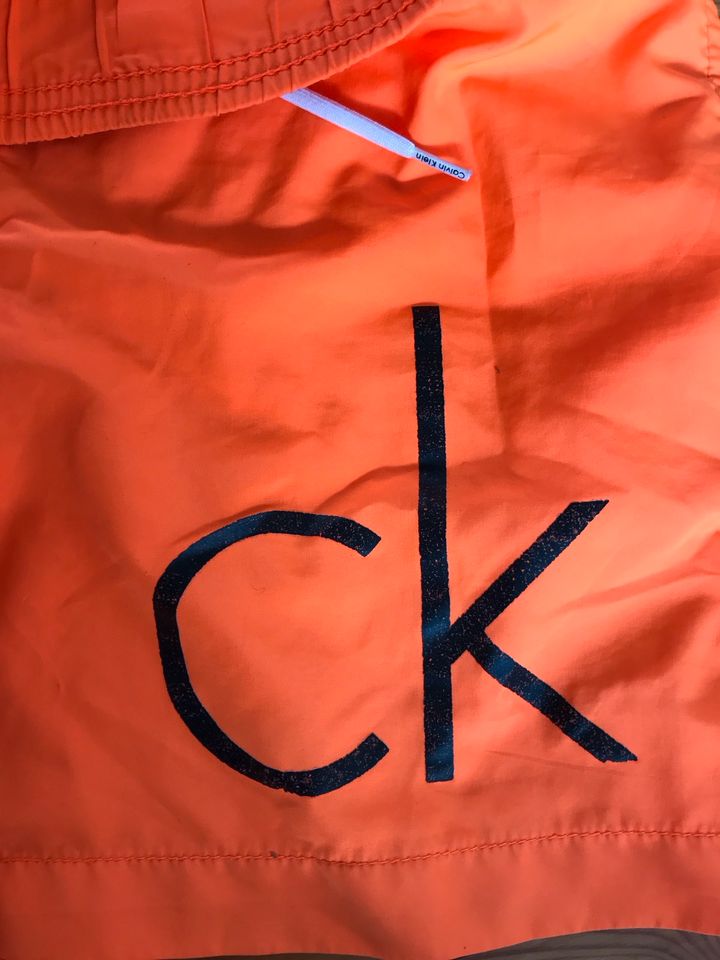 Calvin Klein Badehose, Badeshorts, Gr. 110\116/122/128/134/140 in Illingen