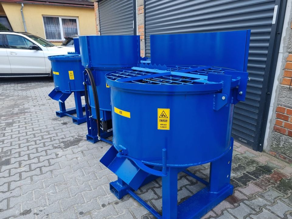 Hydraulischer Zwangsmischer Betonmischer 400L Randabstreifer in Görlitz