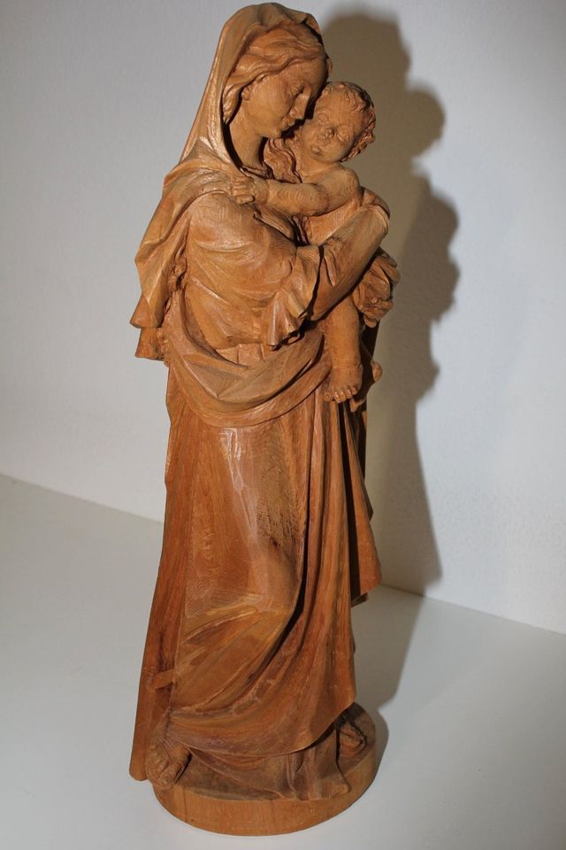 Maria m. Kind Holz geschnitzt, ca. 64 cm hoch,  aus Südtirol in Freigericht