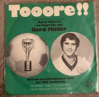 Fußball WM Single mit Gerd Müller Bayern - Augsburg Vorschau