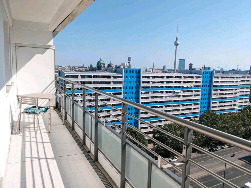 Furnished bright flat on 15th floor in Mitte with registration in Berlin