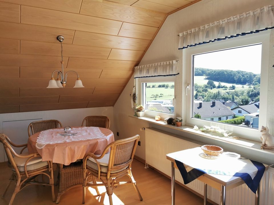 Einfamilienhaus mit großem Garten und Panoramablick in 57520 Friedewald (VG Daaden-Herdorf) in Friedewald (Westerwald)