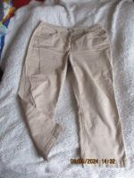 Tolle neue C&A 7/8 Sommer Stretch Hose,beige,42 Kr. München - Ottobrunn Vorschau