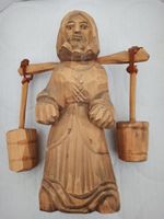 Schnitzerei - Holzfigur - weiblicher Wasserträger - Handarbeit Rheinland-Pfalz - Mainz Vorschau