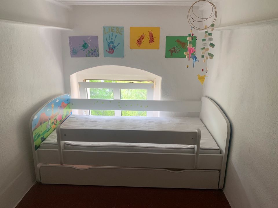 Kinderbett 70x140 mit Matratze in Berlin