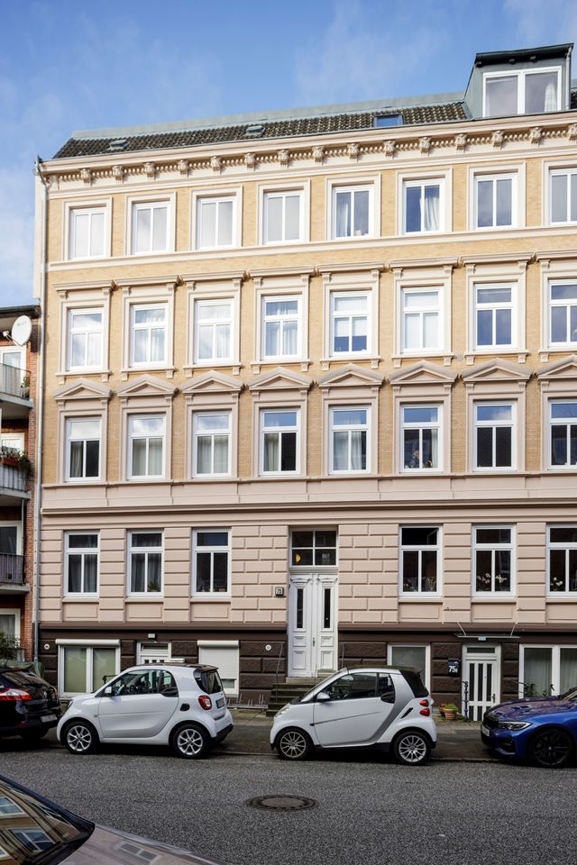 Zentrale Zwei-Zimmer-Eigentumswohnung mit  Dachterrasse in 22089 Hamburg in Hamburg