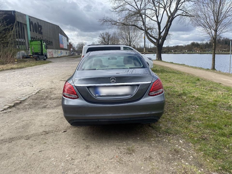 Mercedes-Benz C-klasse C180D SEDAN 7G-TRONIC+ in Lübeck