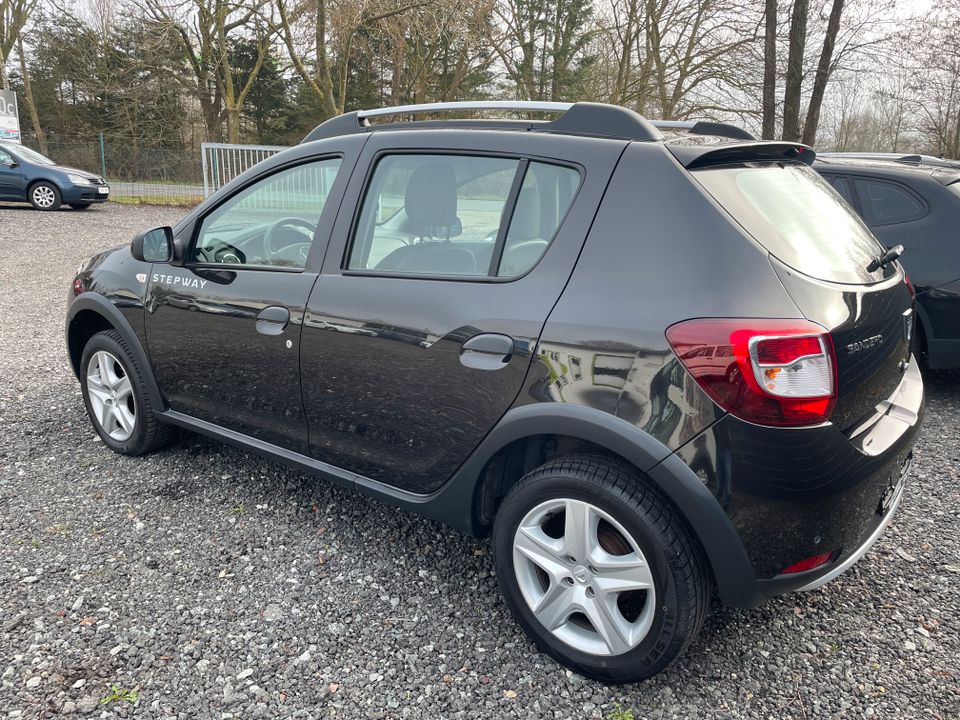 DACIA SANDERO STEPWAY (KETTE NEU TÜV +AU NEU) in Sande