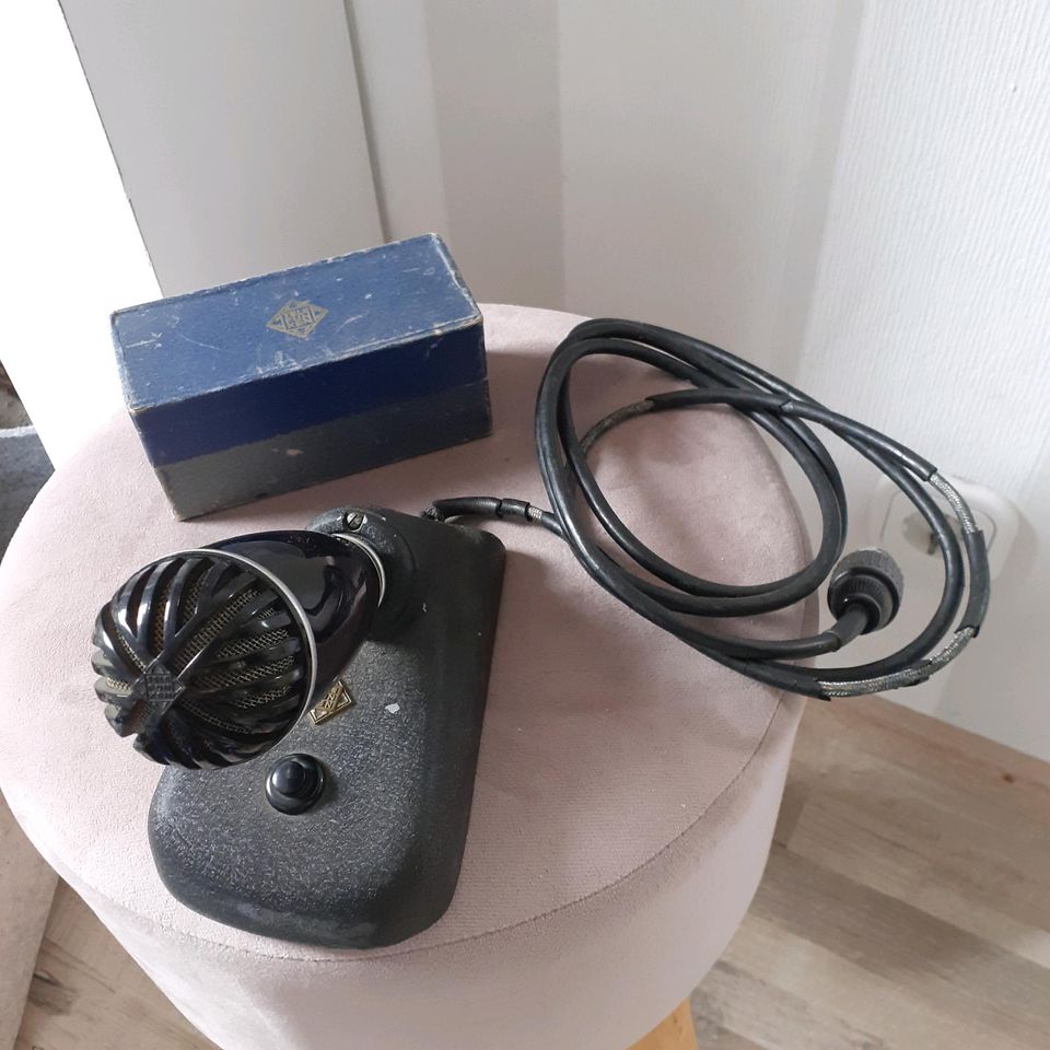 Telefunken M400 Hand Microphone Standfuss Verpackung 50er Jahre in Schaafheim