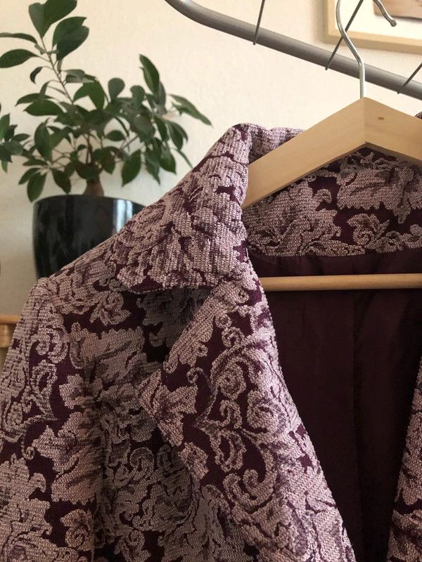 Damen Blazer violett mit weißer Musterung Gr. S/M(neu,ungetragen) in Bonn