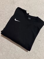 Nike Sweatshirt Sweater Herren Gr L schwarz ungetragen Niedersachsen - Wolfenbüttel Vorschau