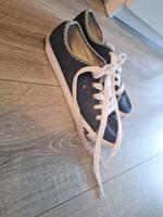 Tommy hilfiger damenschuhe gr. 37 Friedrichshain-Kreuzberg - Kreuzberg Vorschau