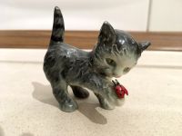 Goebel Porzellan Figur Katze mit Marienkäfer Nr. 17- W. Germany Berlin - Charlottenburg Vorschau