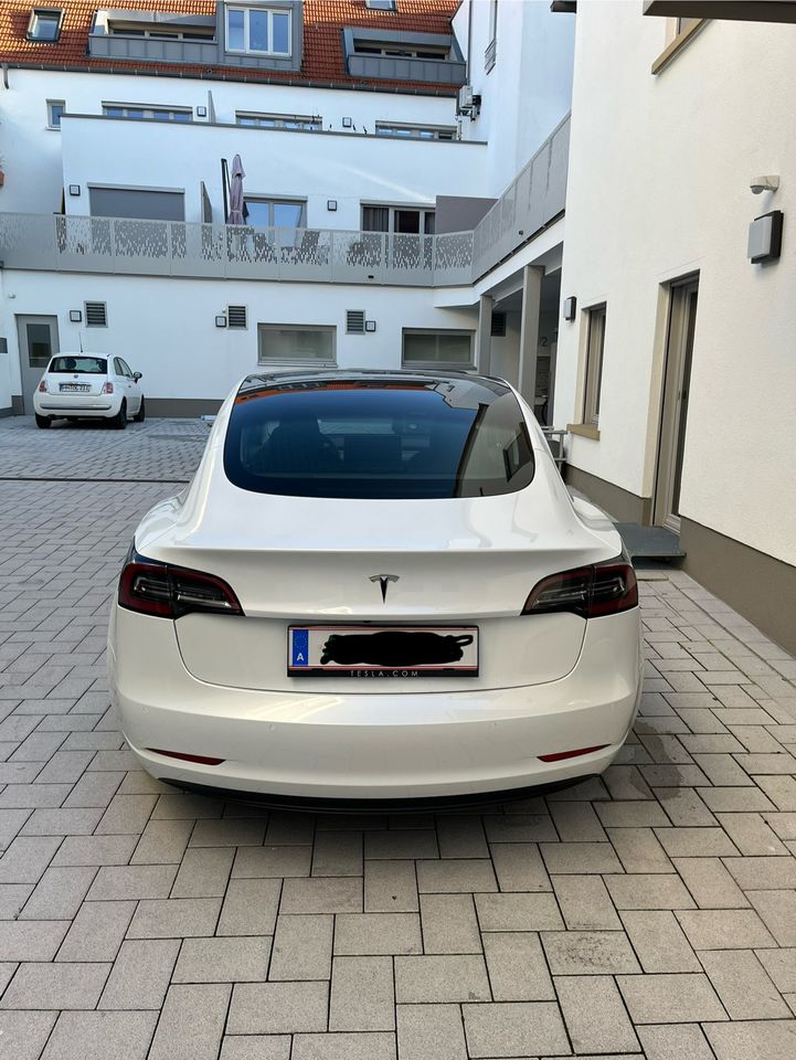 Tesla Model 3 SR+ in Neckarsulm