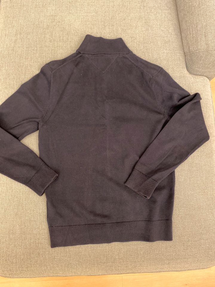 Tommy Hilfiger Pullover Gr.M in Drangstedt