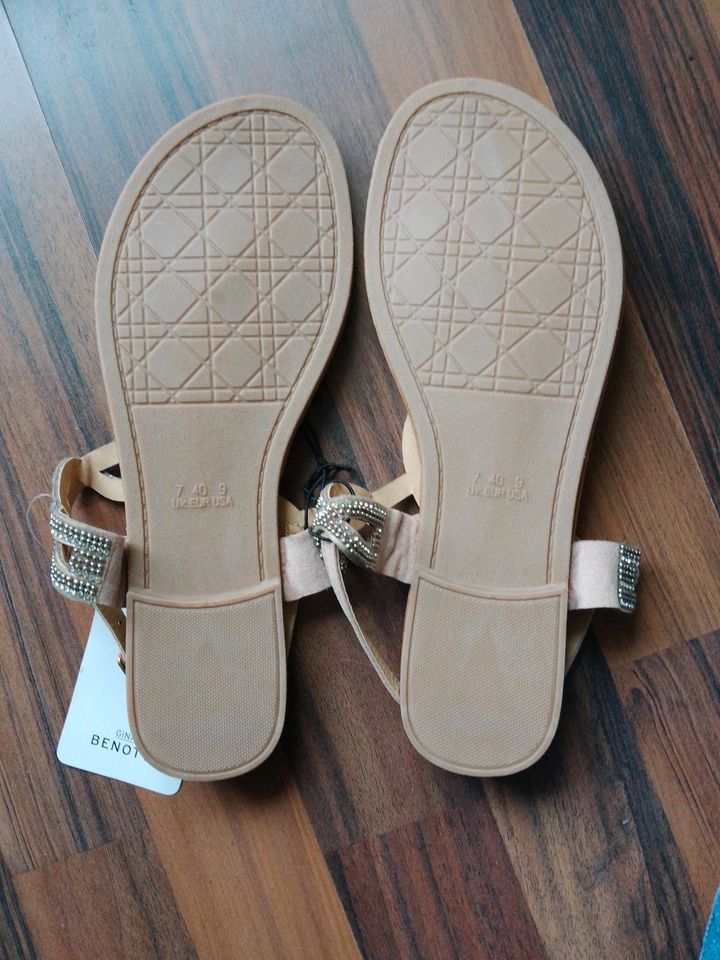 NEU Flip-Flops/ Sandalen/ Sandaletten Gr 40 braun Glitzer BENOTTI in Bad Salzdetfurth