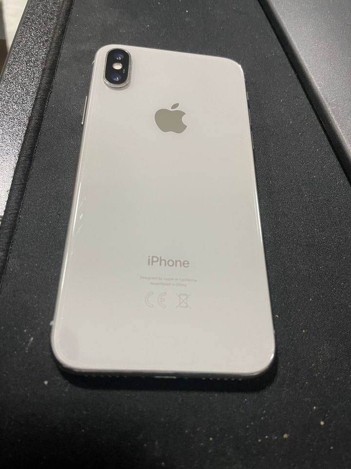 Apple IPhone X 64GB Weiß in Marl