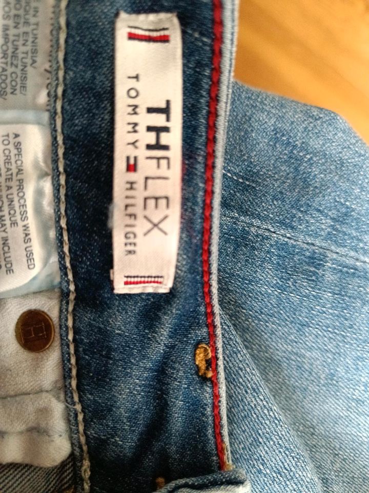 Jeans Tommy Hilfiger Größe 28 in Ennepetal