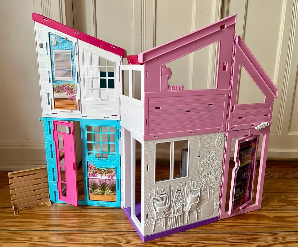 Barbie Malibu House Haus mit OVP in Hamburg