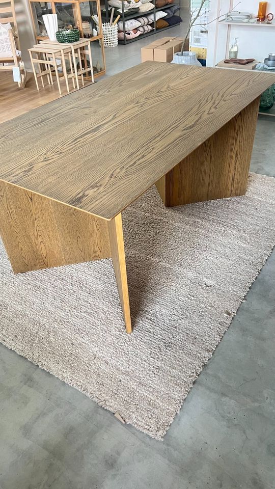 Esstisch Mingle natural oak veneer von ferm LIVING in Gründau