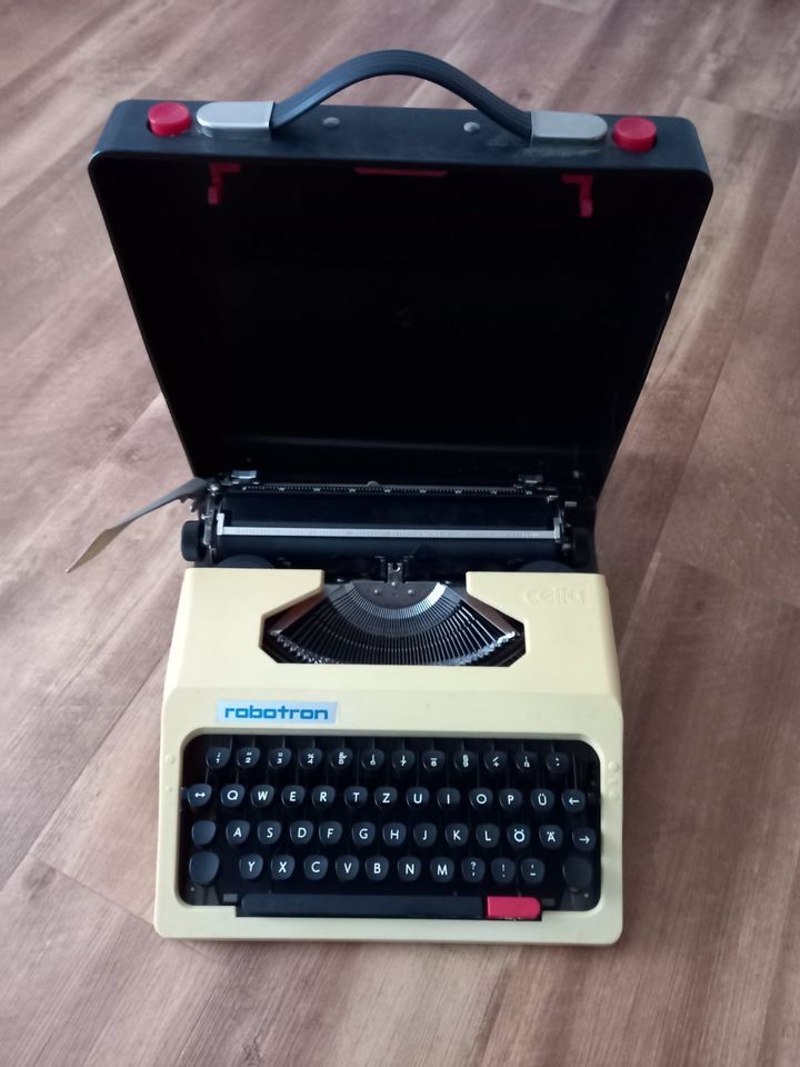 Schreibmaschine  Robotron DDR in Leipzig